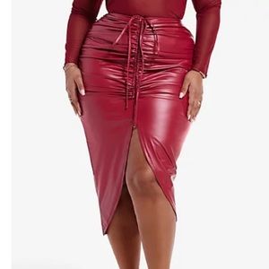 FTF - RUCHED FAUX LEATHER SKIRT (Red)